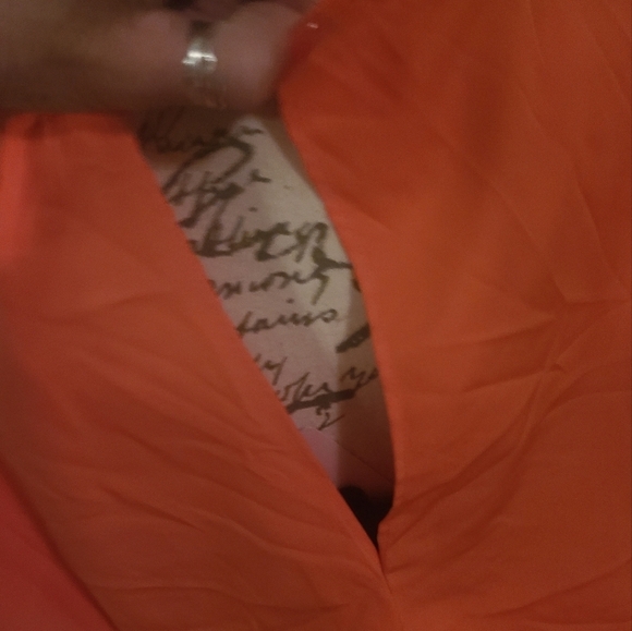 Medium New Orange Satiny top Banana Republic - Picture 5 of 6